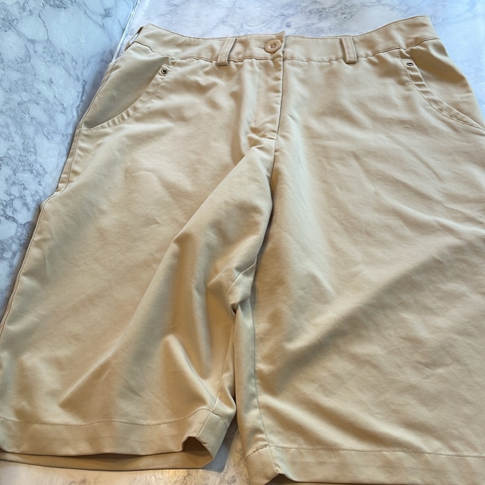 Tail Golf Outfit - Picture 3 of 8